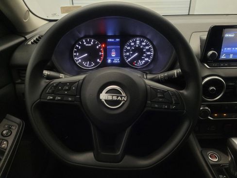 Used 2025 Nissan Sentra S image 22