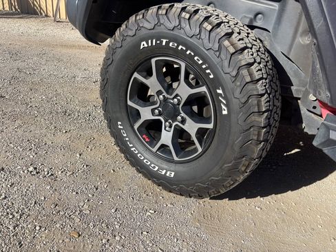 Used 2018 Jeep Wrangler Unlimited Rubicon image 9