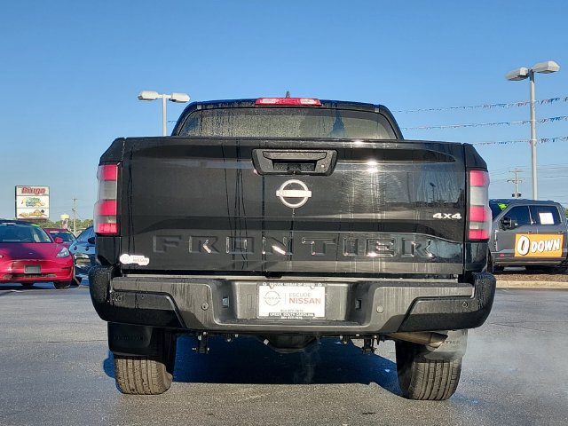 Certified 2025 Nissan Frontier SV AWD/4WD image 4