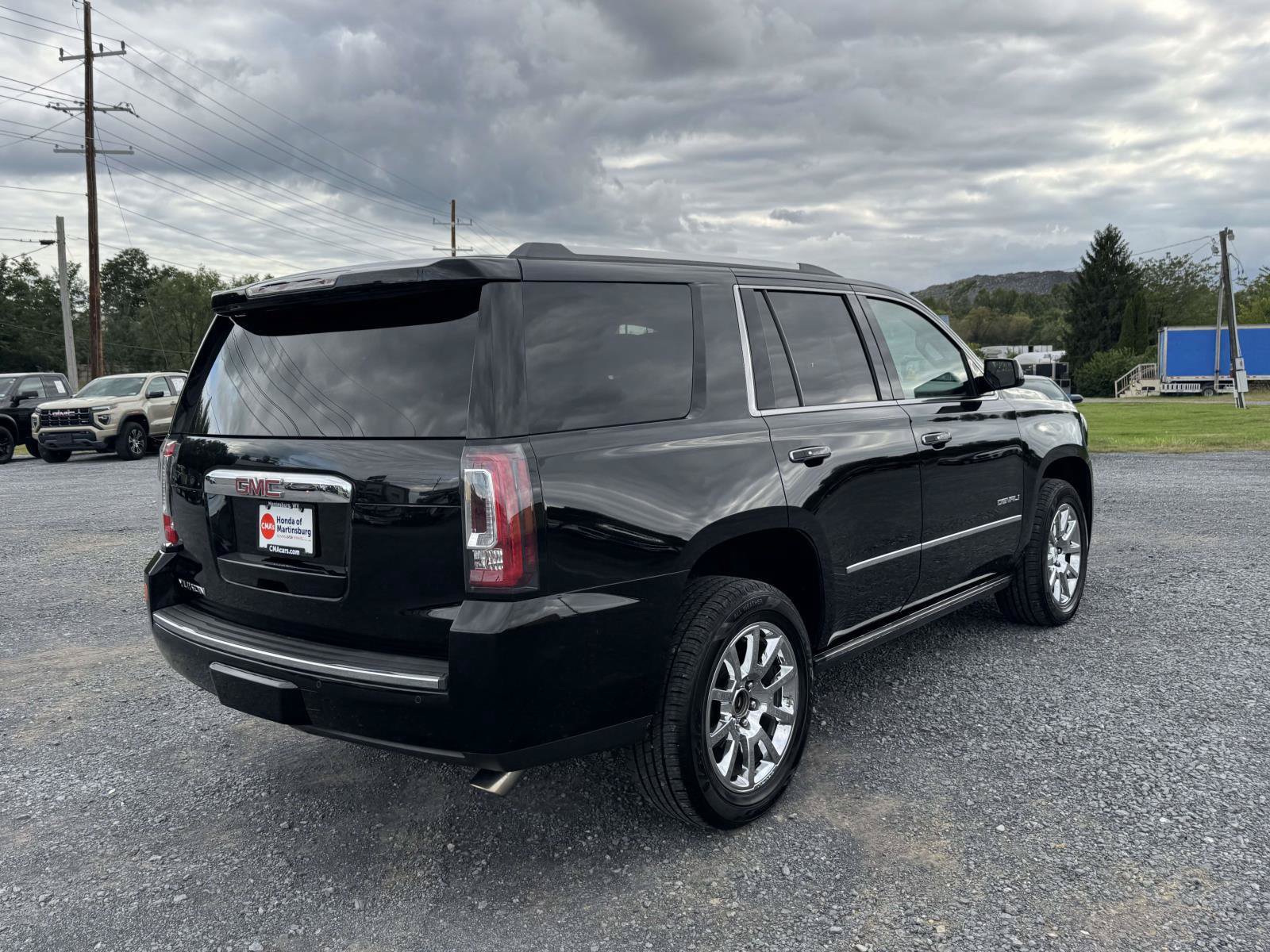 Used 2016 GMC Yukon Denali w/ Open Road Package AWD/4WD image 27