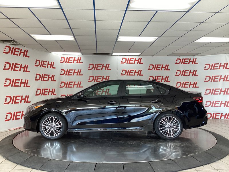 Used 2024 Kia Forte GT-Line FWD image 4