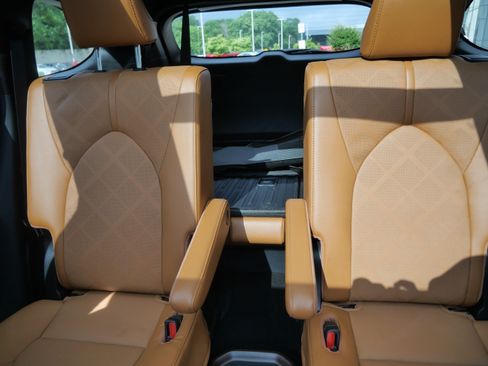 Used 2022 Toyota Highlander Platinum AWD/4WD image 14