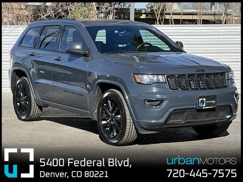 Used 2018 Jeep Grand Cherokee Altitude image 1