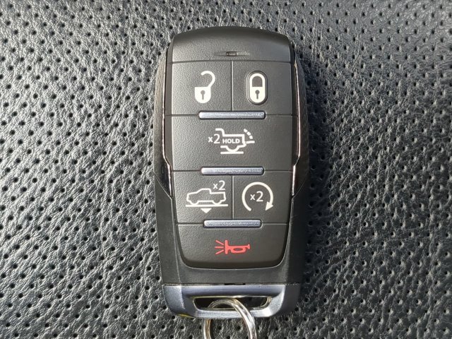 Used 2025 RAM 1500 Limited AWD/4WD image 35
