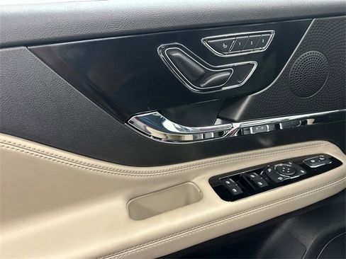 New 2026 Lincoln Corsair Premiere image 34