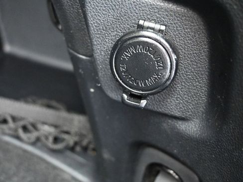 Used 2021 Subaru Outback Premium image 39