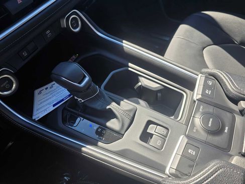 New 2026 Toyota Grand Highlander Limited image 32