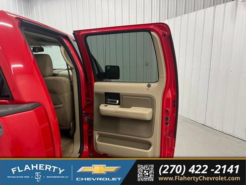 Used 2006 Ford F150 XLT RWD image 12