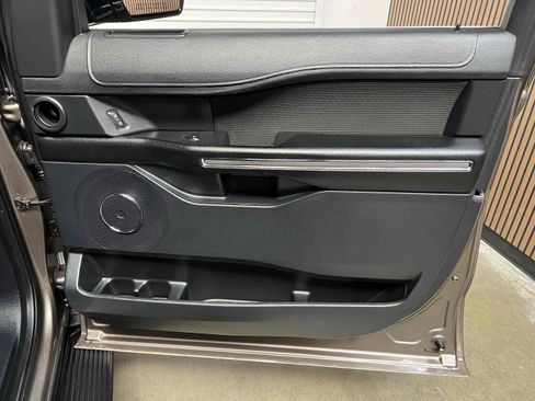 Used 2019 Ford Expedition Max XLT RWD image 68