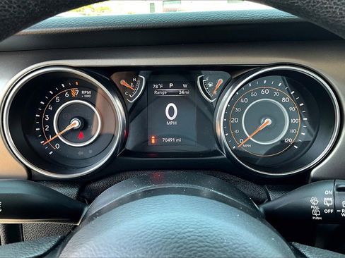 Used 2020 Jeep Wrangler Unlimited Willys image 20