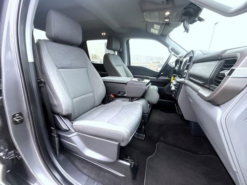 Used 2025 Ford F150 XLT w/ Equipment Group 301A Standard image 16