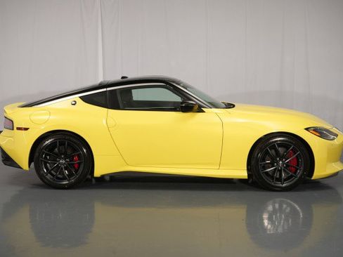 Used 2024 Nissan Z Performance w/ Floor Mat Package image 8