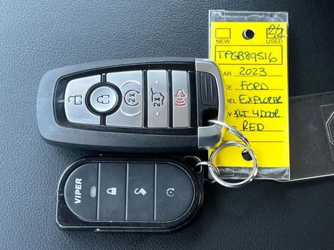 Used 2023 Ford Explorer XLT w/ Equipment Group 202A AWD/4WD image 36