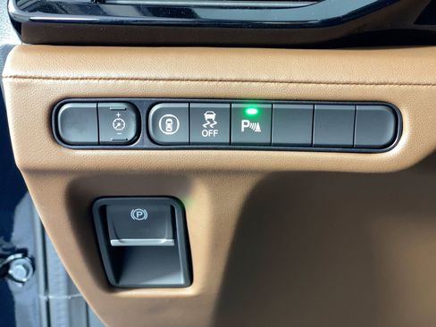 Used 2026 Acura MDX FWD w/ Technology Package image 15