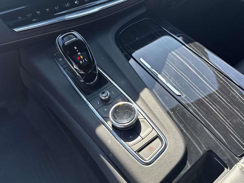 Used 2024 Cadillac Escalade Sport w/ LPO, ONYX Package AWD/4WD image 31