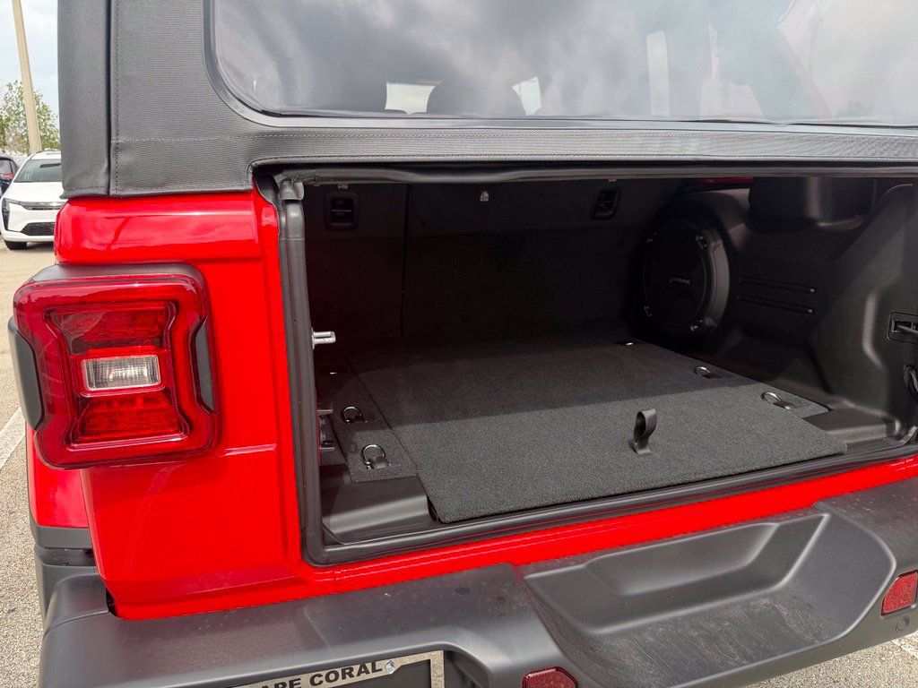 New 2027 Jeep Wrangler Unlimited Sahara AWD/4WD image 39