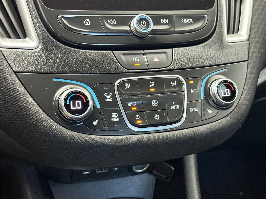 Used 2025 Chevrolet Malibu LT FWD image 18