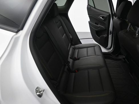 Used 2024 Chevrolet Trax ACTIV w/ Sunroof Package FWD image 19