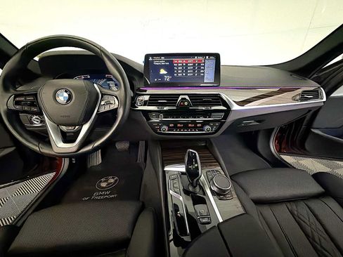Used 2023 BMW 530i xDrive w/ Convenience Package AWD/4WD image 17