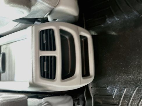Used 2019 Honda Pilot LX image 25