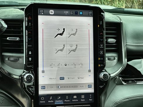 New 2026 RAM 2500 Limited image 21