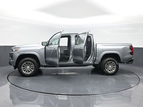 Used 2023 Chevrolet Colorado LT image 28