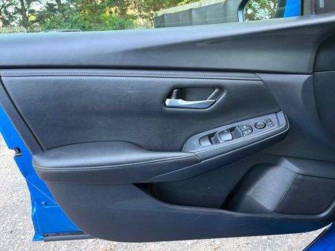 Used 2025 Nissan Sentra SV FWD image 18