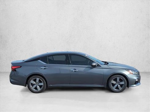 Used 2022 Nissan Altima 2.5 SL image 4