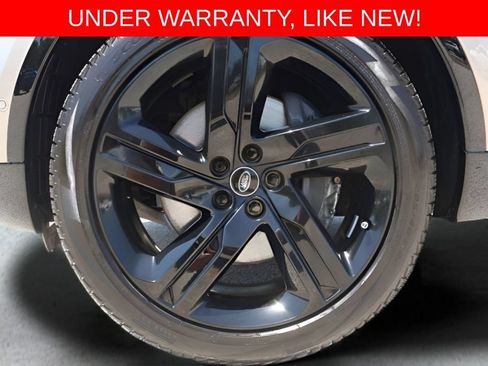 Used 2025 Land Rover Discovery Dynamic SE AWD/4WD image 28