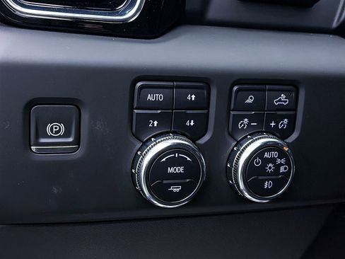 Used 2024 GMC Sierra 1500 Denali w/ Denali Reserve Package image 21