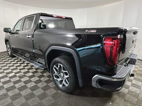 Used 2024 GMC Sierra 1500 SLT w/ SLT Premium Package AWD/4WD image 4