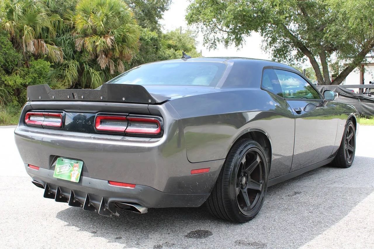 Used 2018 Dodge Challenger R/T Plus RWD image 6