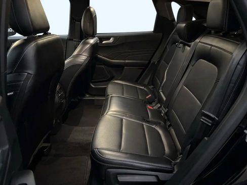 Used 2024 Ford Escape Platinum image 25