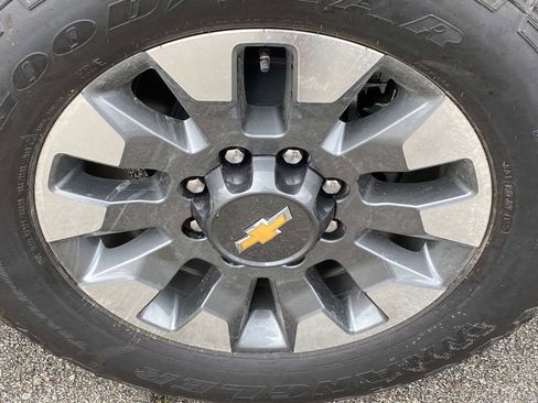 New 2025 Chevrolet Silverado 2500 Custom w/ Custom Value Package image 6