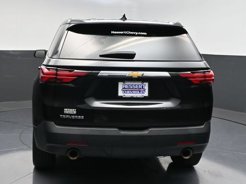 Used 2023 Chevrolet Traverse LS FWD image 6