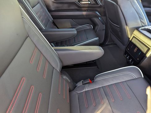Used 2025 GMC Yukon AT4 Ultimate w/ LPO, Floor Liner Package image 15