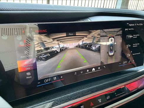 Certified 2025 BMW 760i xDrive w/ Executive Package image 27