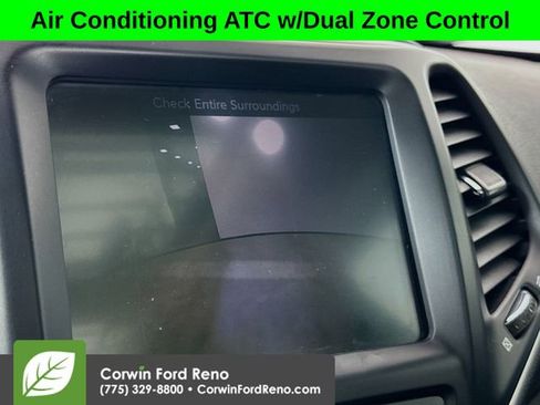 Used 2016 Jeep Cherokee Trailhawk w/ Comfort/Convenience Group image 14