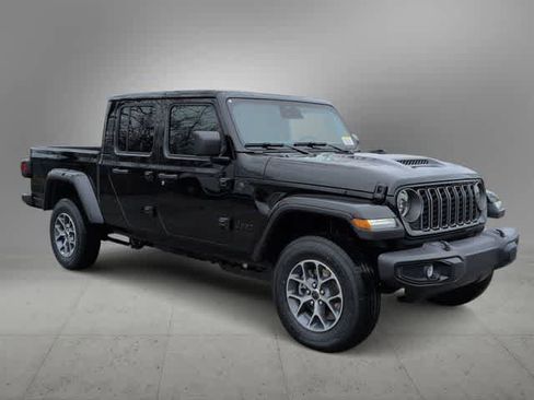 New 2026 Jeep Gladiator Sport image 2