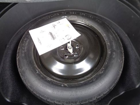 Used 2017 Jeep Cherokee Limited image 13