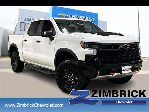 Certified 2022 Chevrolet Silverado 1500 ZR2 image 1