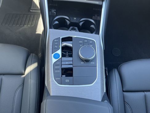 Used 2025 BMW i4 eDrive40 w/ Parking Assistance Package image 27