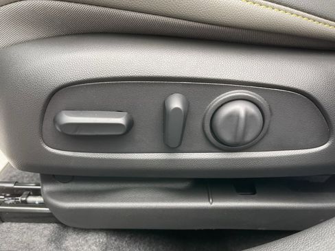 New 2026 Chevrolet Trax ACTIV w/ Sunroof Package image 12