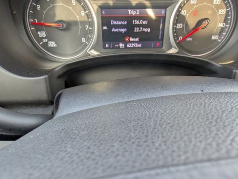 Used 2022 GMC Terrain SLT image 24