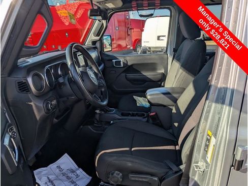 Used 2021 Jeep Wrangler Unlimited Sport image 13
