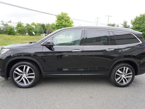 Used 2016 Honda Pilot Elite image 4