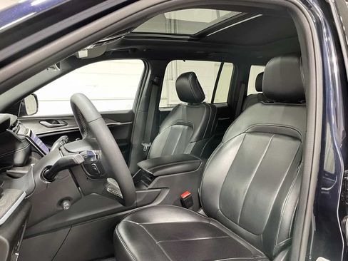 Used 2024 Jeep Grand Cherokee Limited 4xe AWD/4WD image 15