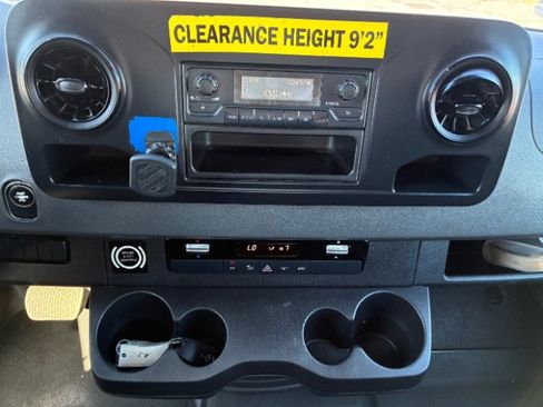 Used 2019 Mercedes-Benz Sprinter 170 image 19