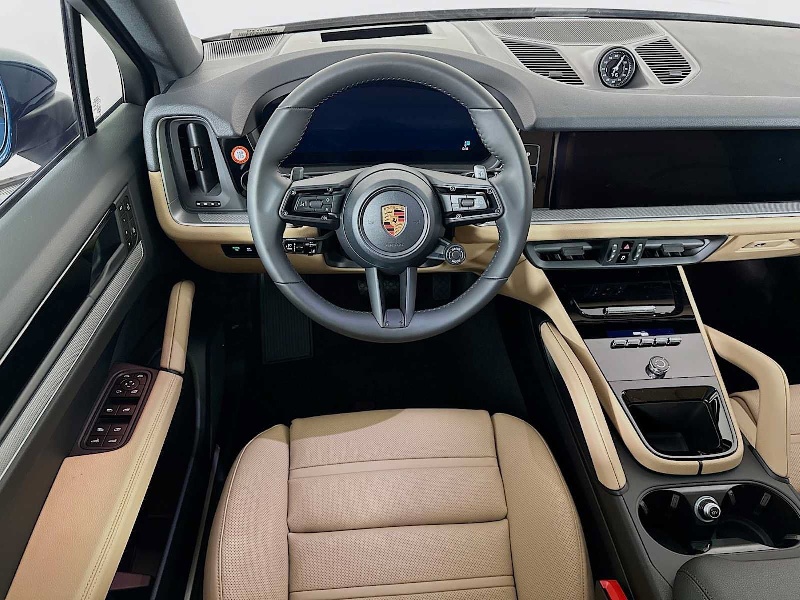 Used 2026 Porsche Cayenne Coupe AWD/4WD image 25