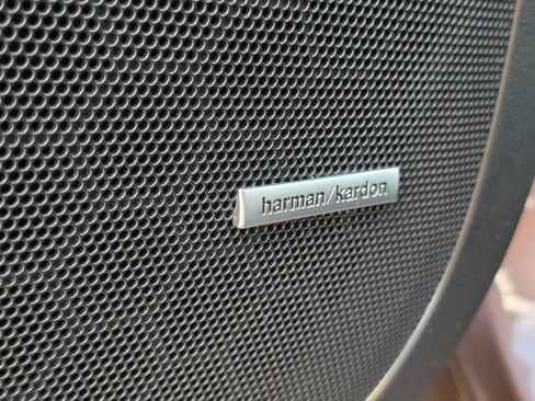 Used 2020 Subaru Ascent Limited w/ Technology Package image 28